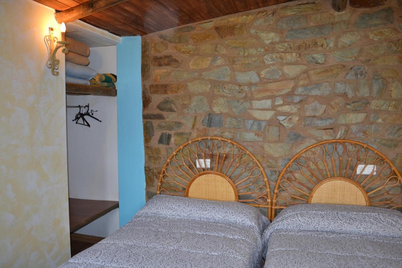 Albergue La Jarilla Plasenzuela Luaran gambar