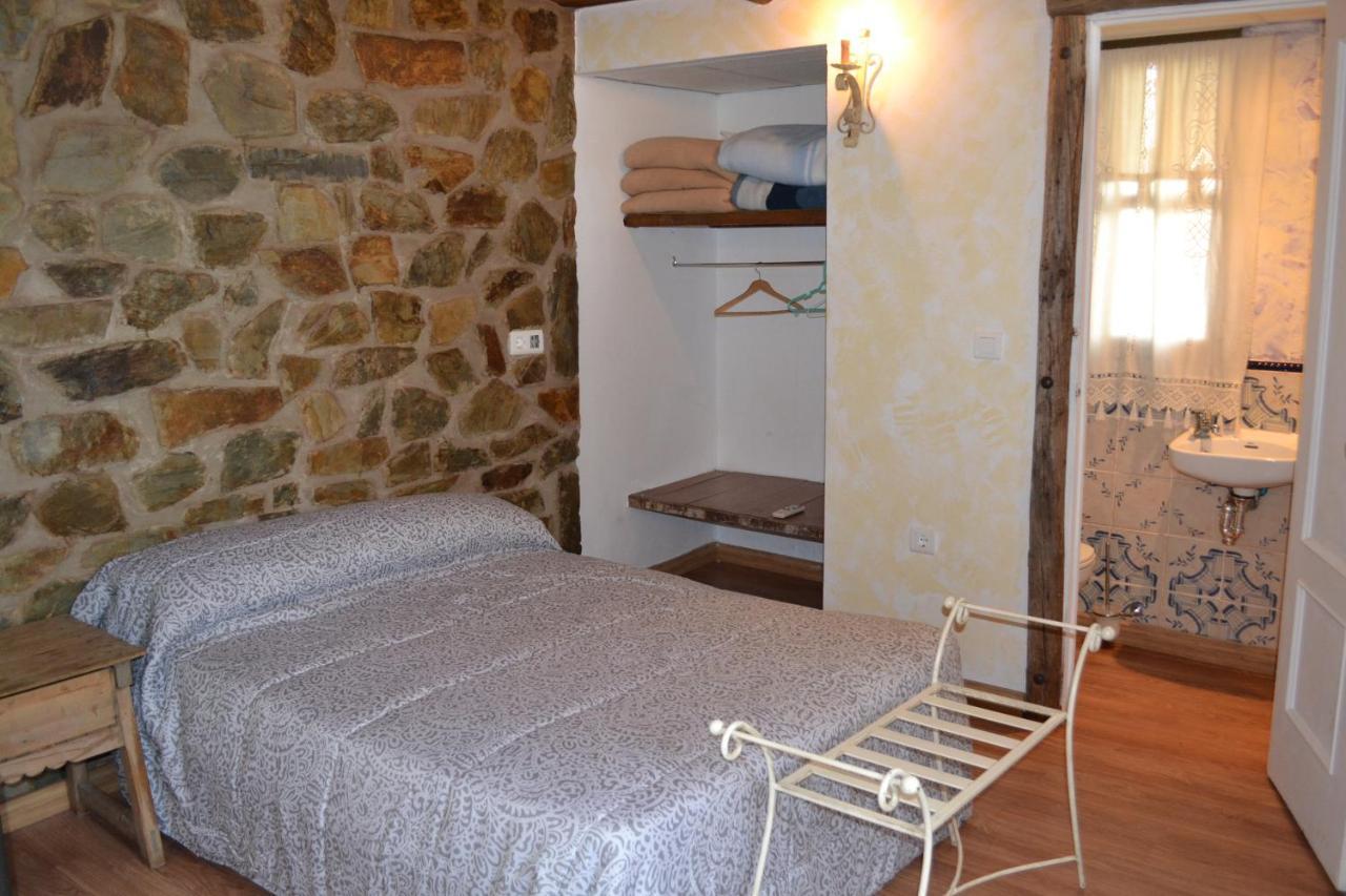 Albergue La Jarilla Plasenzuela Luaran gambar