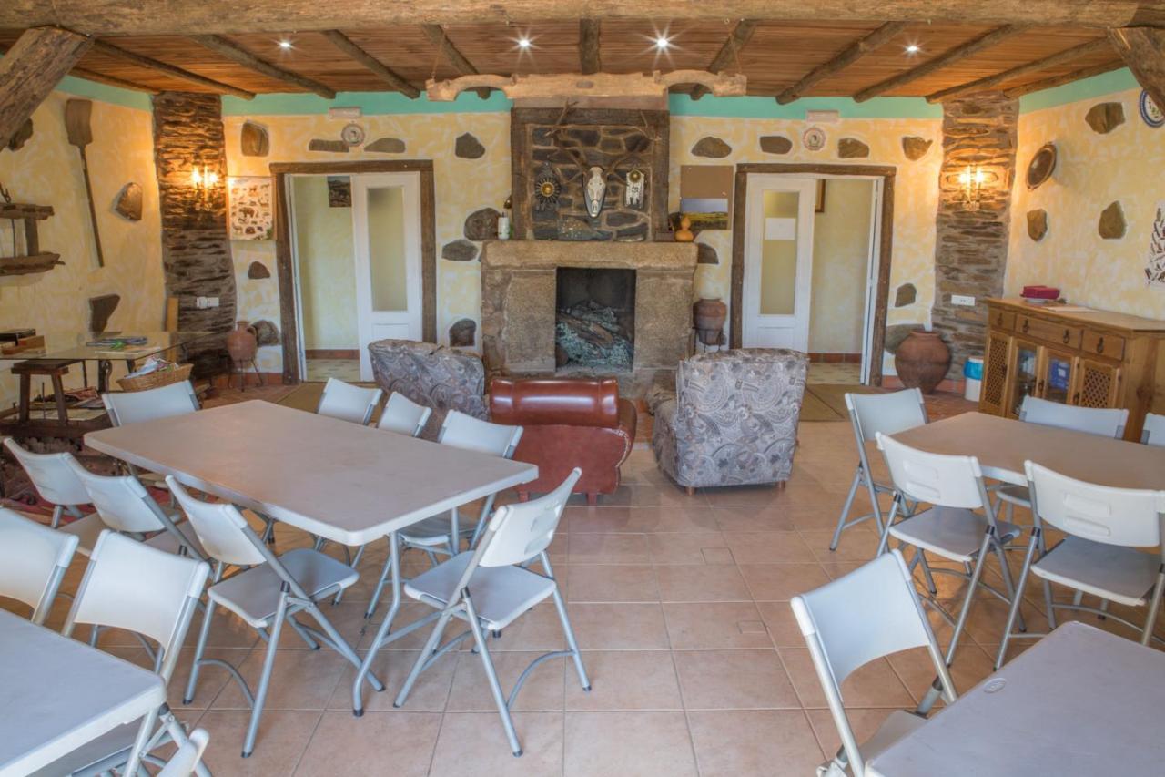 Albergue La Jarilla Plasenzuela Luaran gambar