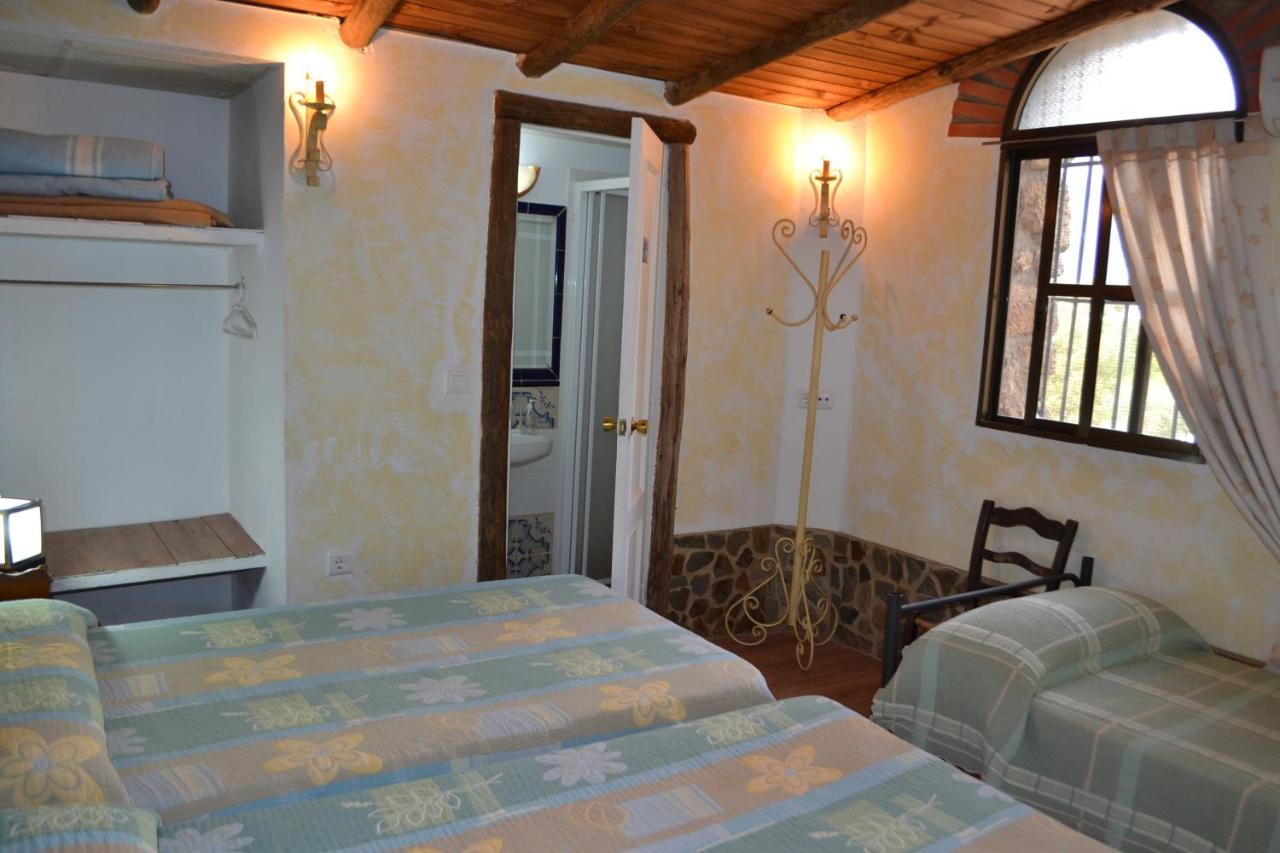Albergue La Jarilla Plasenzuela Luaran gambar