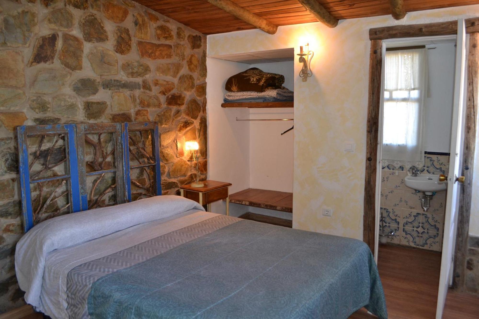 Albergue La Jarilla Plasenzuela Luaran gambar